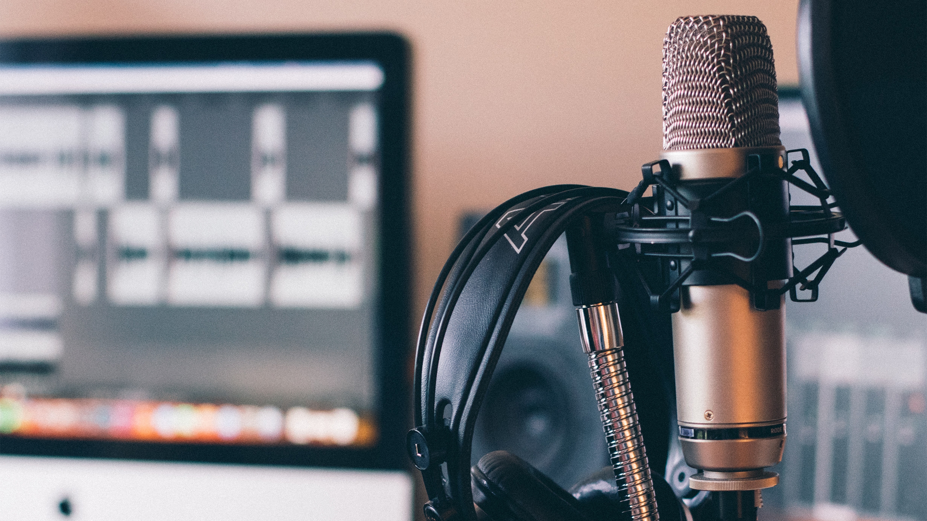 How to Podcast Featured