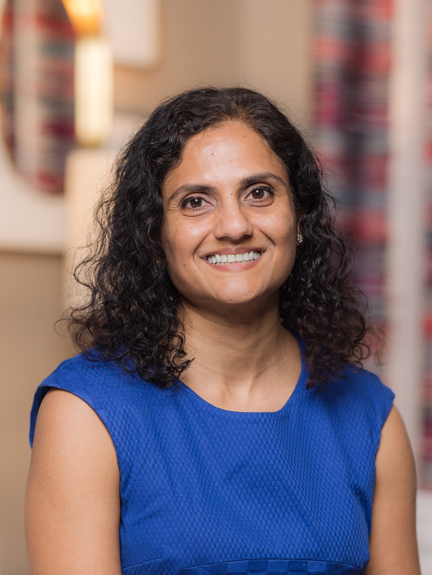 Gayathri Colundalur headshot